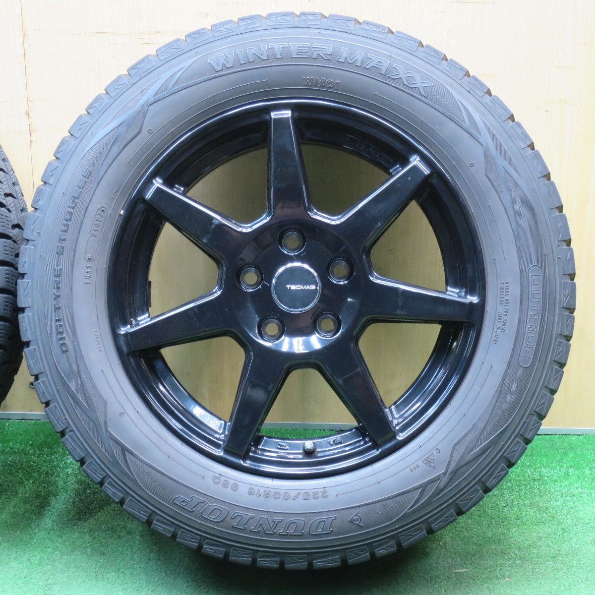 バリ溝！キレイ！9.5分☆BMW 等 TECMAG Type 207R 225/60R16 
