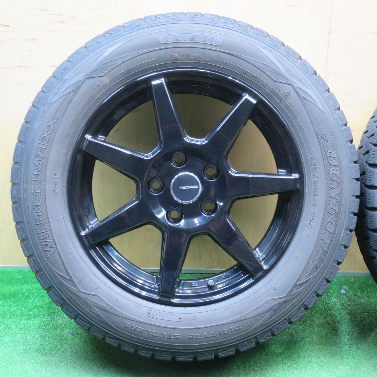 バリ溝！キレイ！9.5分☆BMW 等 TECMAG Type 207R 225/60R16 