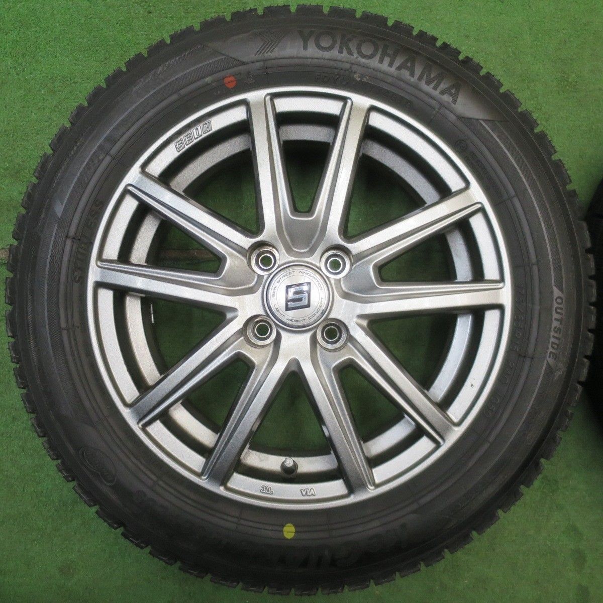 超バリ溝！ほぼ10分☆スタッドレス 175/65R15 ヨコハマ アイスガード