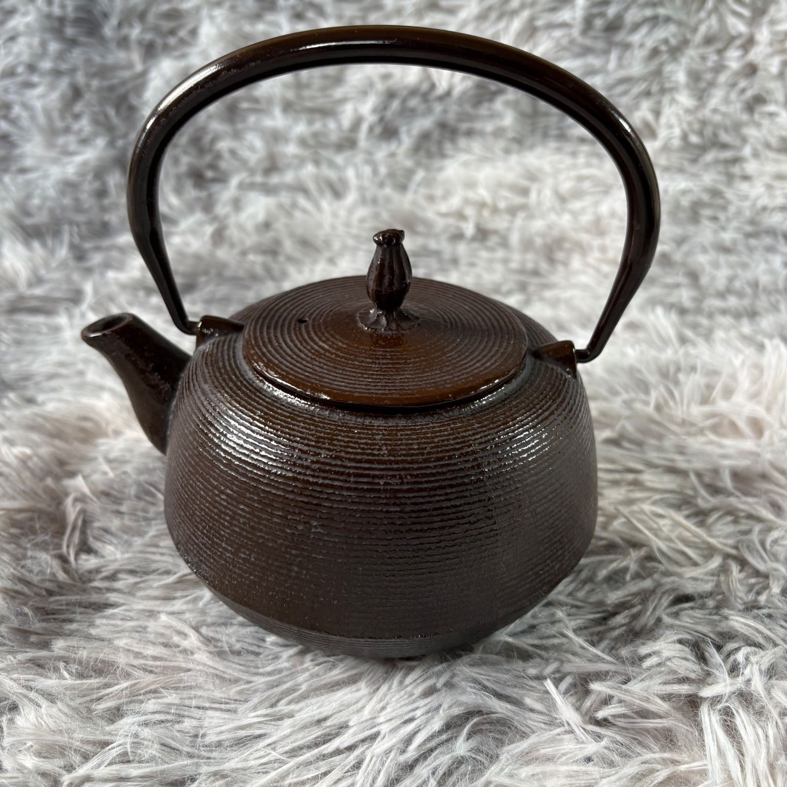YS26E-067　天正堂 南部鉄器 鉄瓶 糸目 520ml刻印 岩手 水沢 工芸品 金属工芸 鉄器