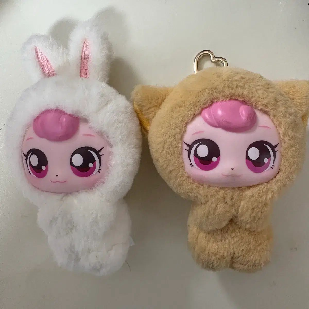 下チュ핑 アニマル キーホルダー 白 BUNNY キャット