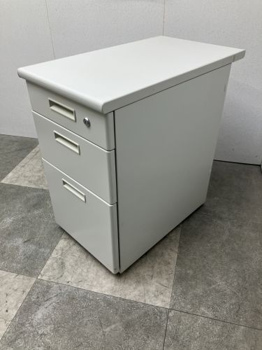 【中古品】ナイキ 脇机 ホワイト
