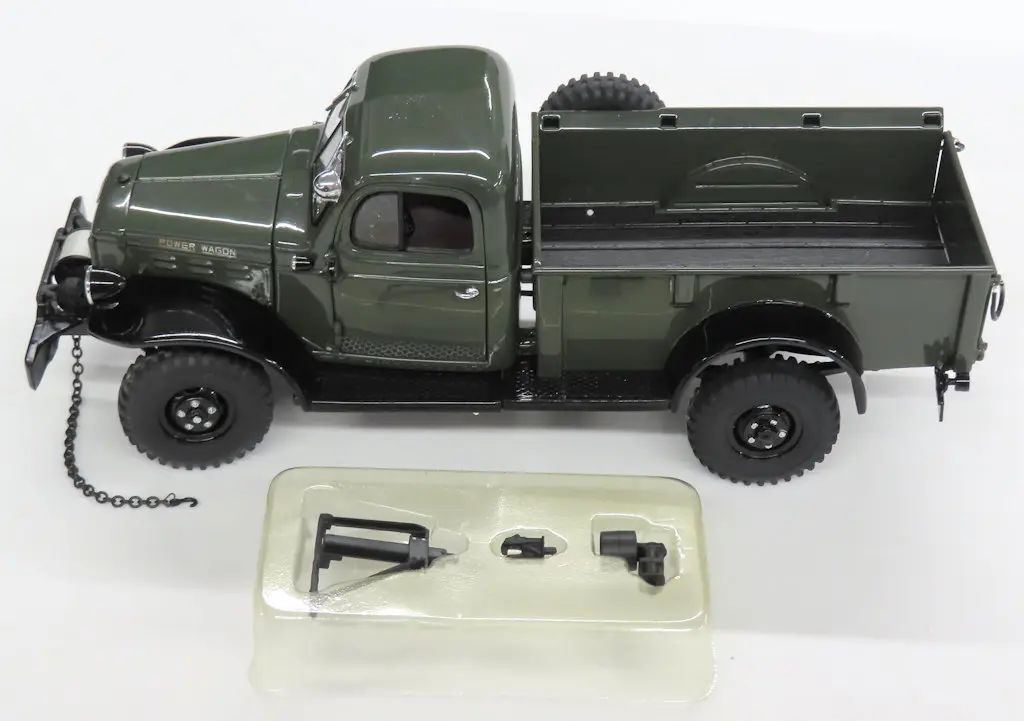 【中古】ミニカー 1946 Dodge Power Wagon(カーキ) [828-007]