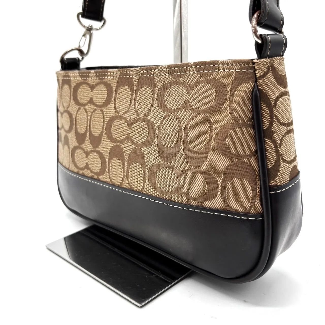 【良品】coach y2k signature canvas handbag accessoryporch beige×brown unisex コーチ ハンドバッグ ブラウン 11,680円