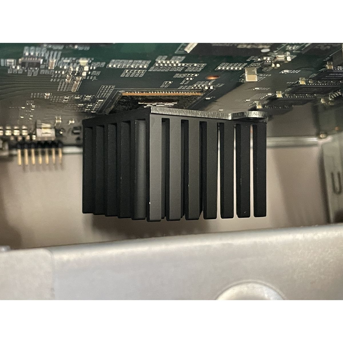 PROMISE Pegasus32 R4 外付け ストレージ 4ベイ Thunderbolt3 DP1.4 RAID ジャンク T10933847