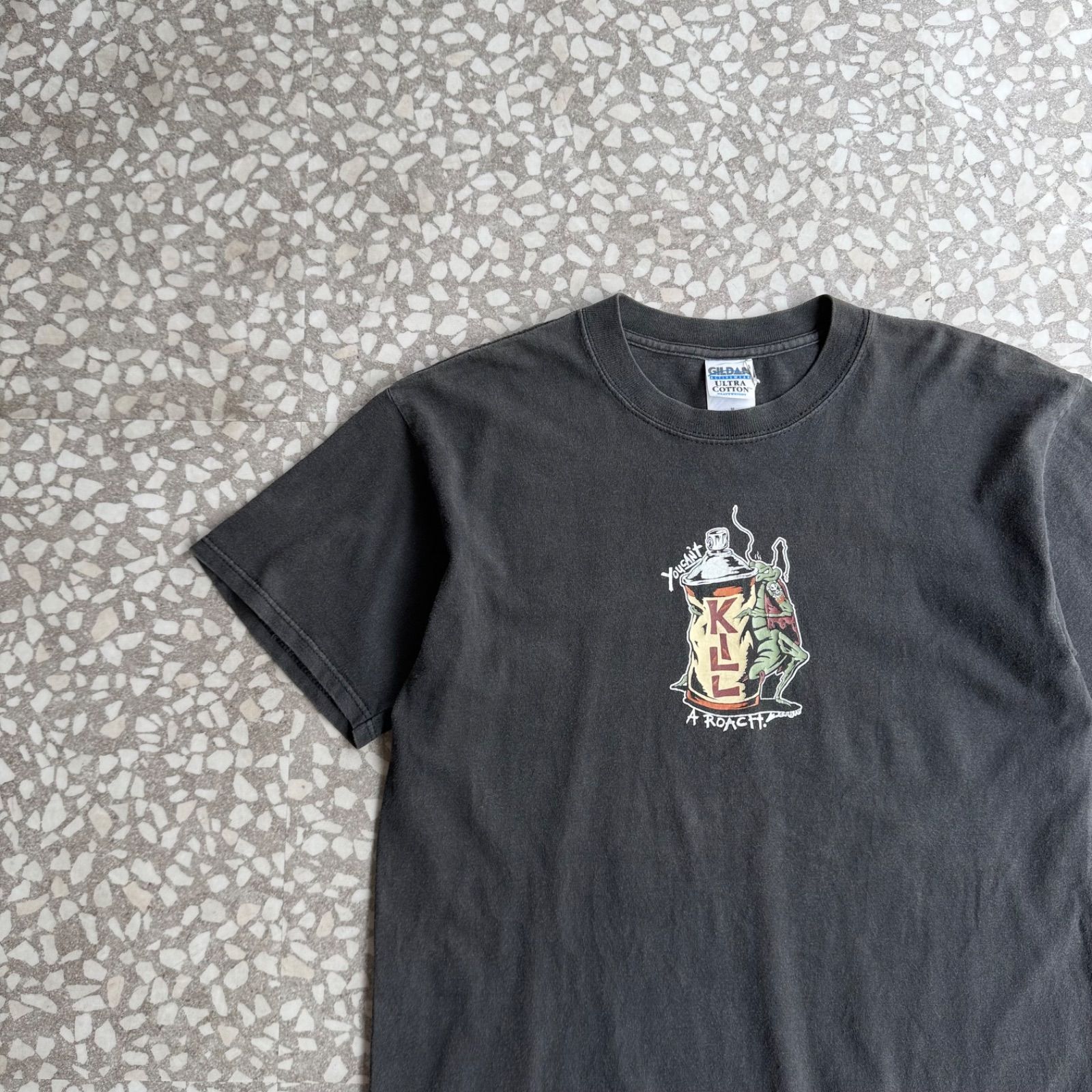 GILDAN / 90’s You can’t KILL A ROACH ギルダンボディ　ゴキブリ　キンチョール　プロモーションTシャツ　ストリート アニマル柄　スプレー