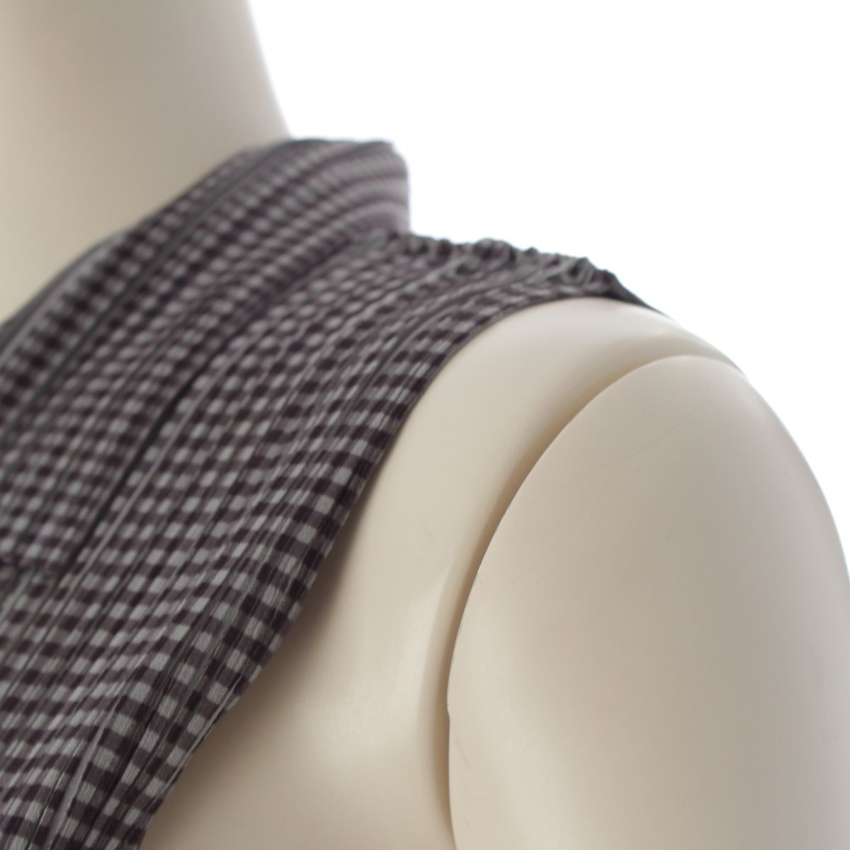 PLEATS PLEASE ISSEY MIYAKE ⁄ プリーツプリーズイッセイミヤケ 