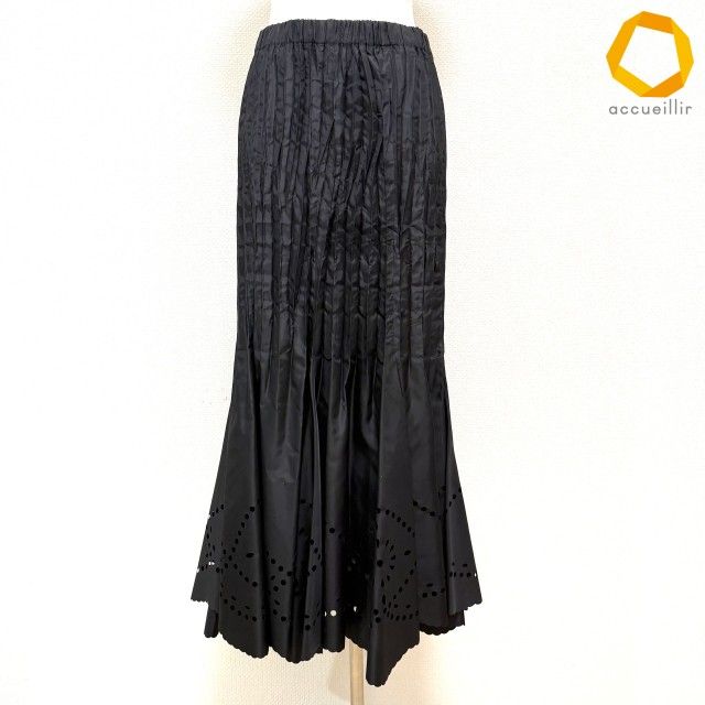 #anc スペッチオ SPECCHIO スカート 40 黒 プリーツ 光沢 カットワーク ペチコート付き タグ付 美品 レディース [1003652]