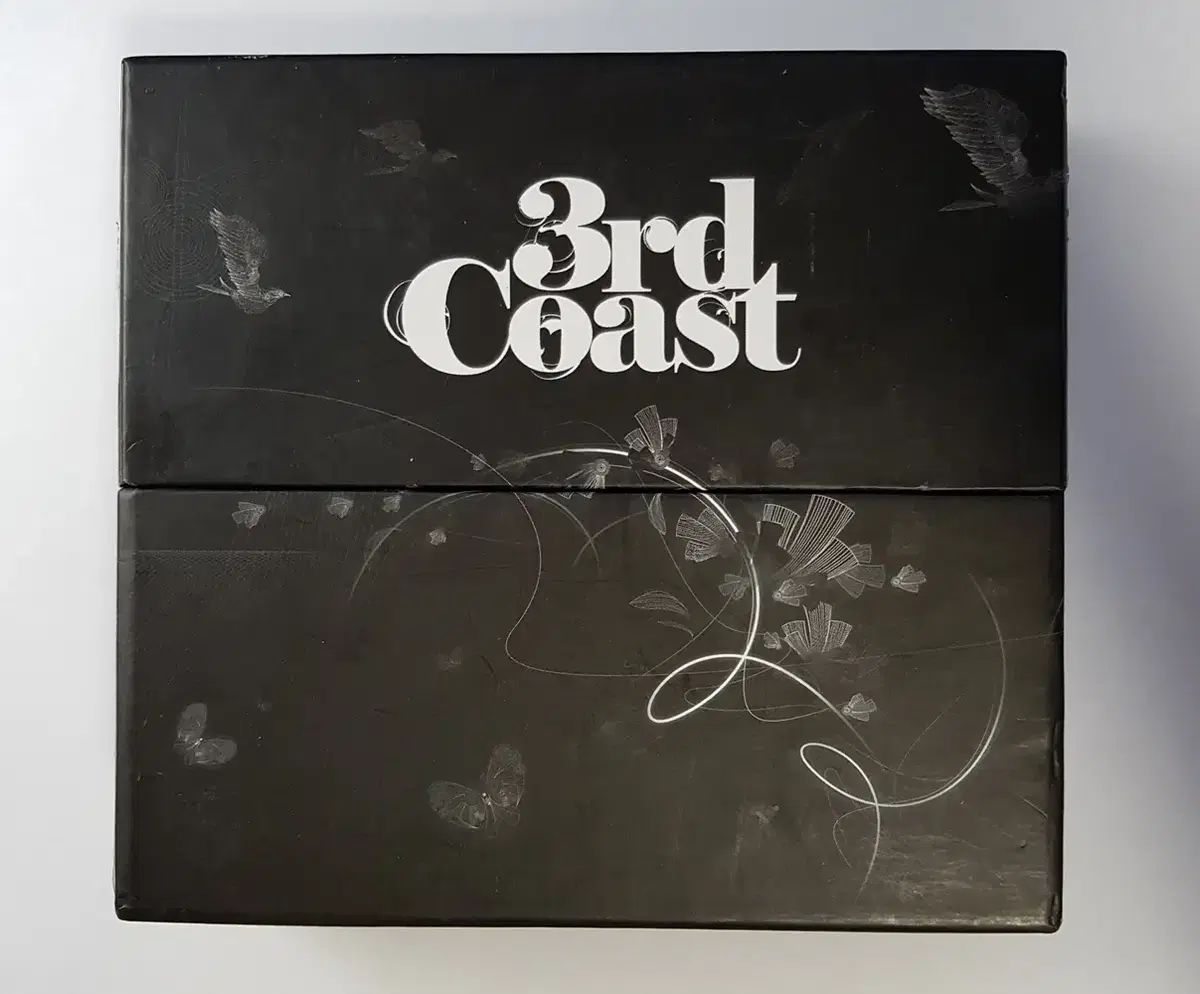 三番 海岸 1 家 ー First Collection