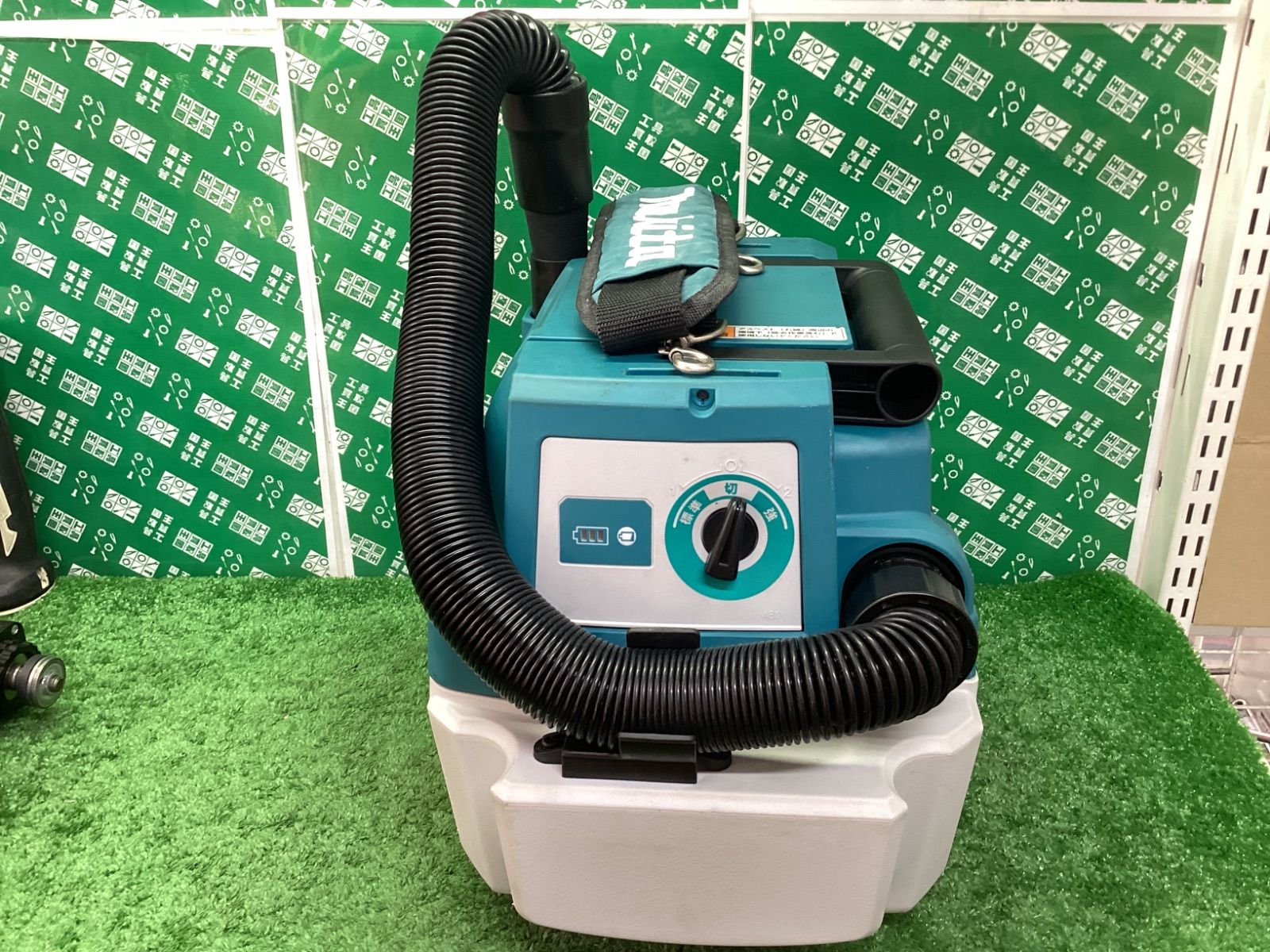 makita(マキタ) 18v充電式集じん機[乾湿両用] (本体のみ) VC750DZ 　/　 ITDROWTPOWV4