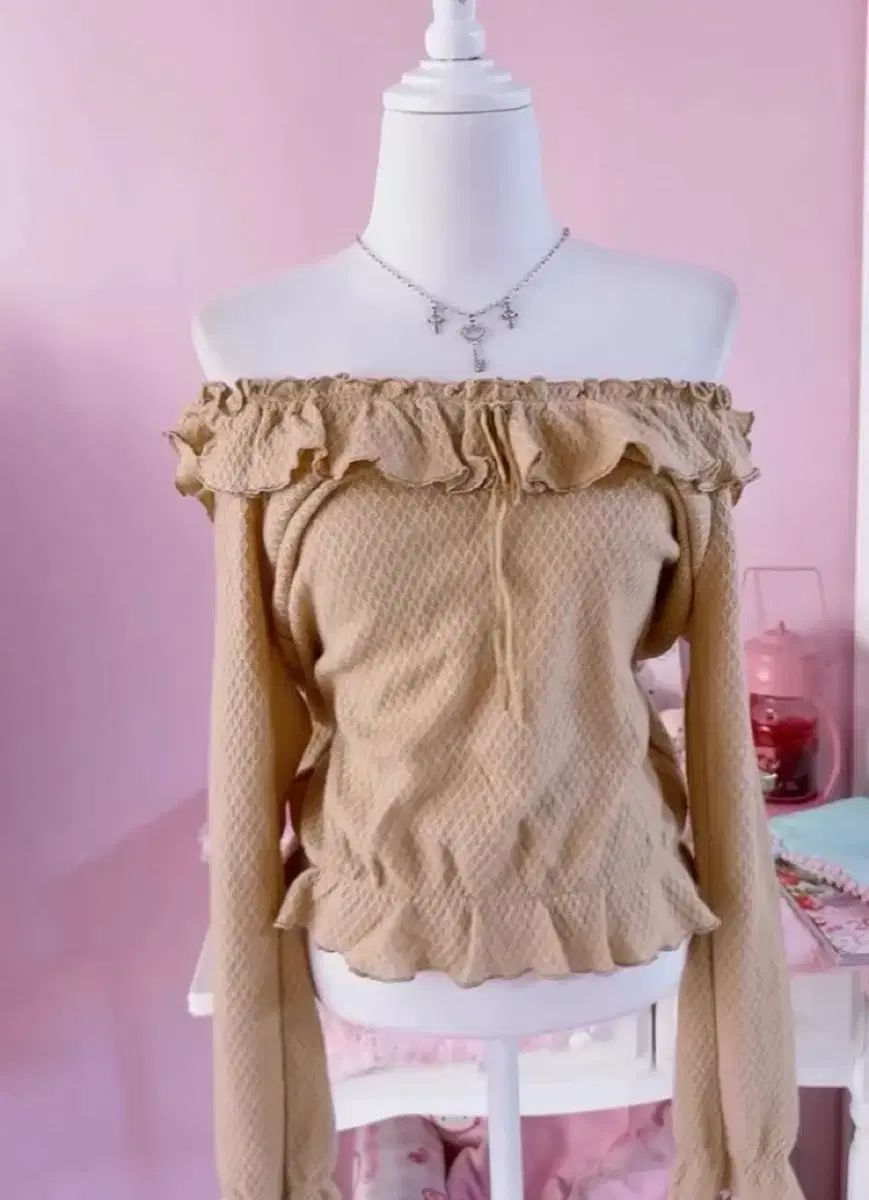 必須アイテム リズリサ ラテギャル オフショルダー キュロット アーガイルニット