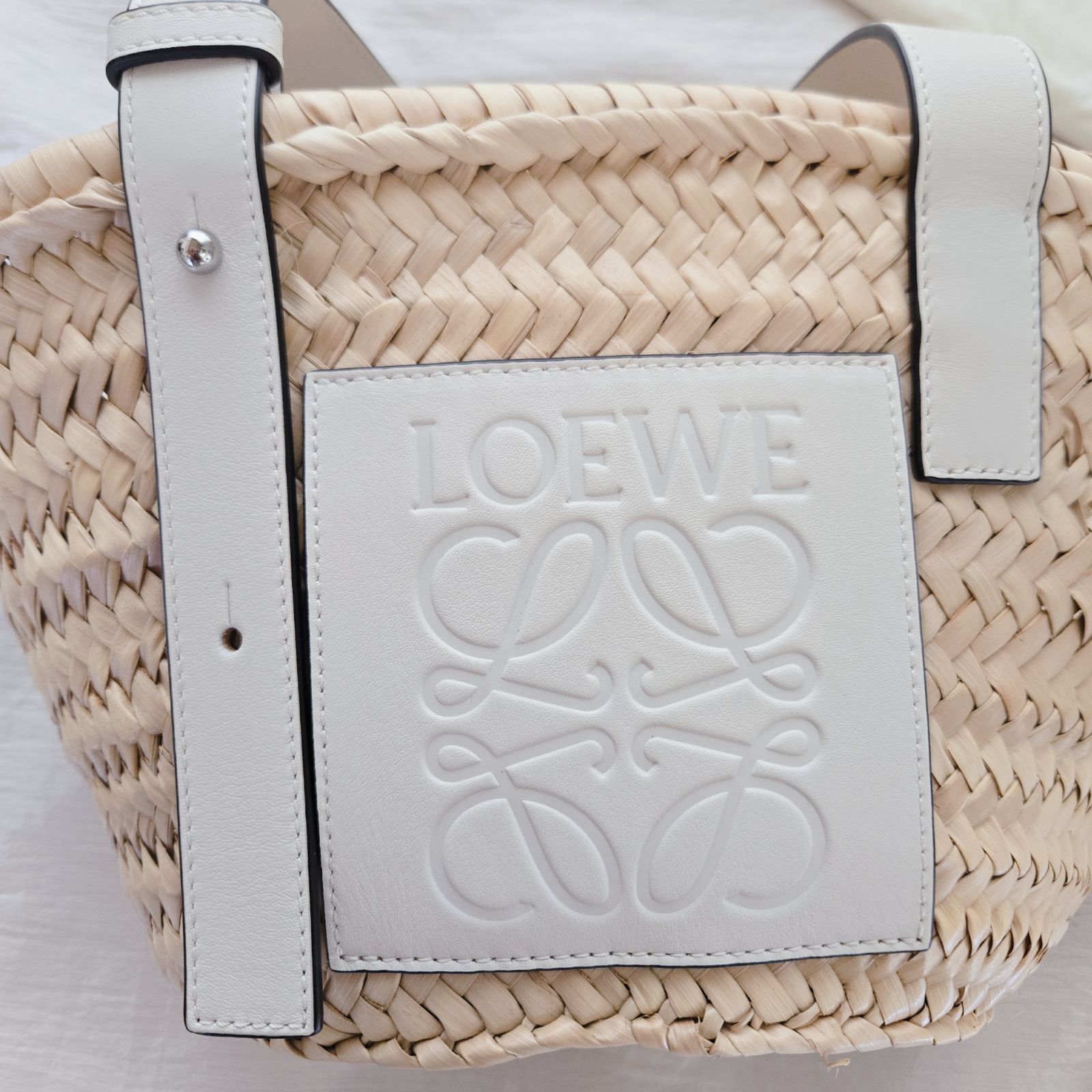 美品 LOEWE ロエベ バスケットバッグ スモール かごバッグ ホワイト 