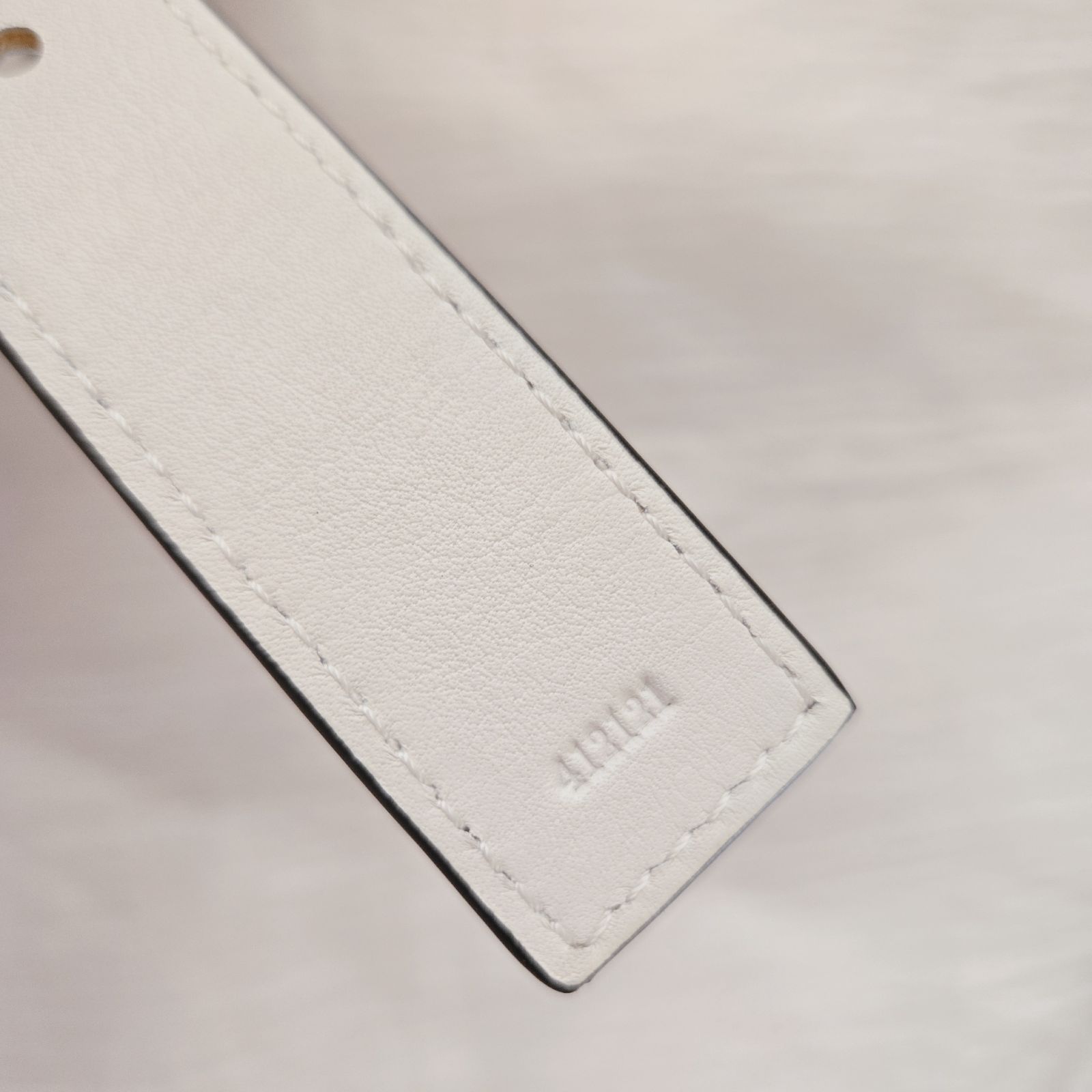 美品 LOEWE ロエベ バスケットバッグ スモール かごバッグ ホワイト 