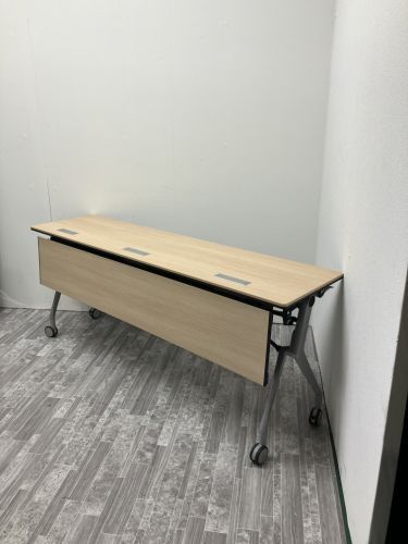 【中古品】オカムラ インターアクトNTシリーズ 1800サイドスタックテーブル 81B4MH MP67 ナチュラル