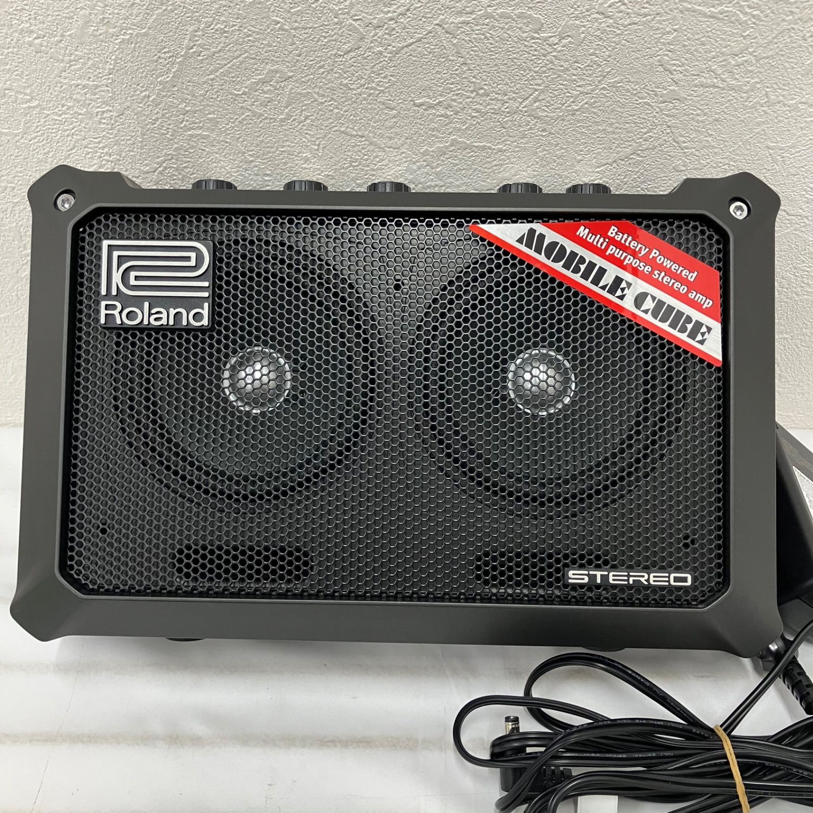 D9998 Roland MOBILE CUBE ローランド　ポータブルステレオアンプ