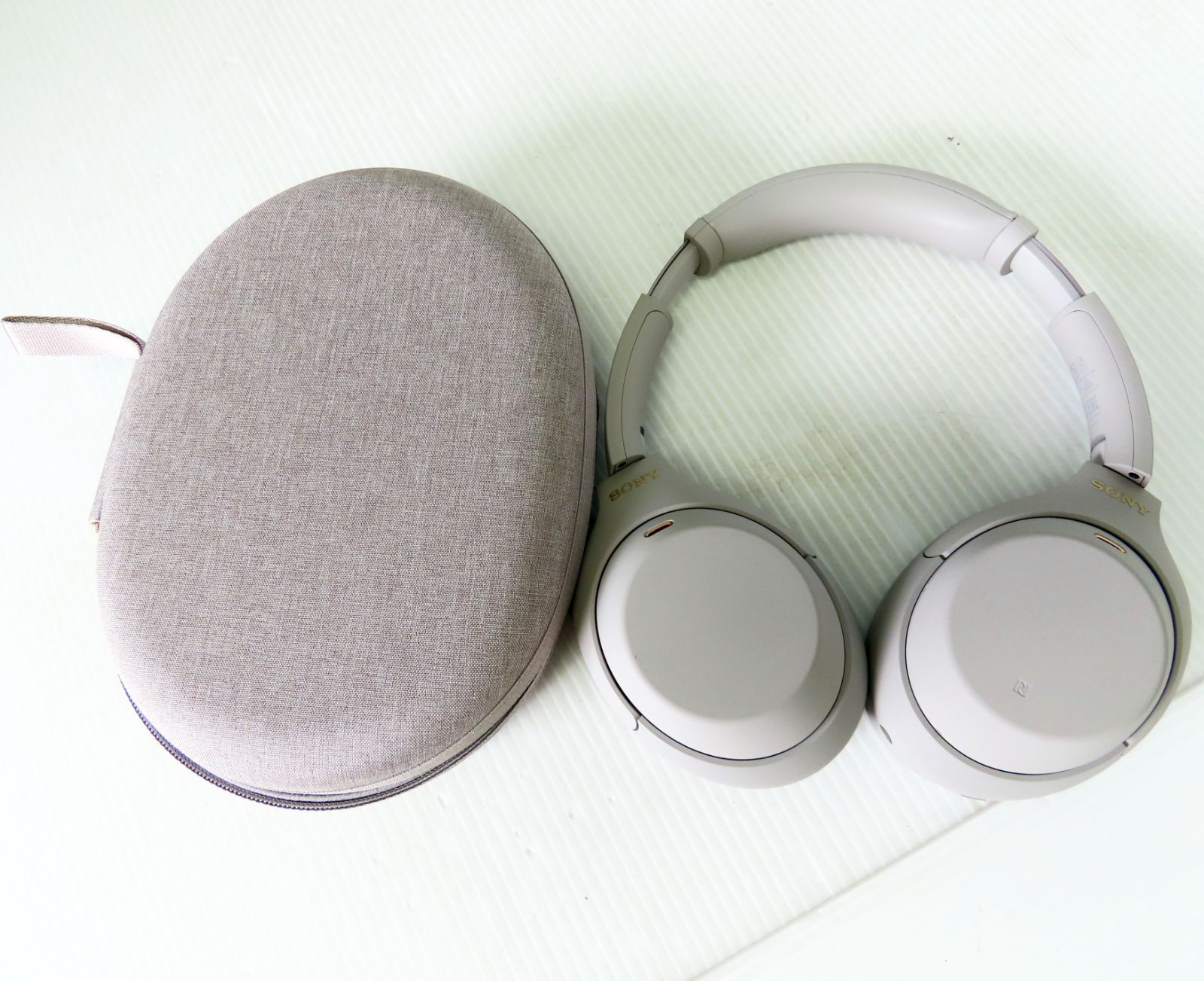 SONY ワイヤレス ノイズキャンセリング ステレオヘッドホン WH-1000XM4☆0519-594/80・JN