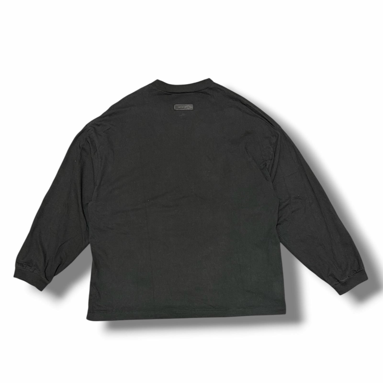 FEAR OF GOD ESSENTIALS フロントロゴ長袖Tシャツ ロングスリーブ 