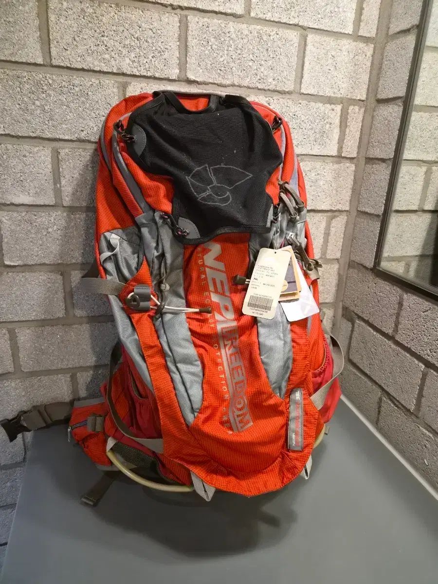 NEPA ネパ サン(SAN) バックパック オレンジ色