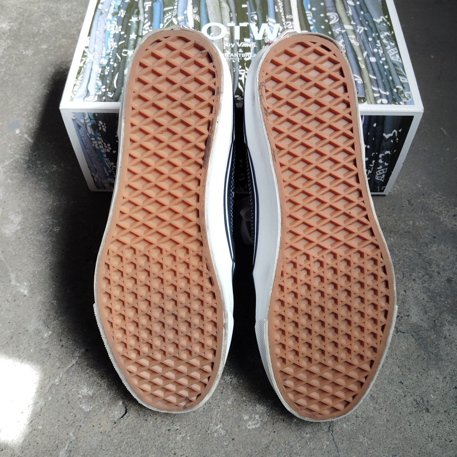 VANS × BEDWIN & THE HEARTBREAKERS OTW Half Cab 33 Bandana 27cm 