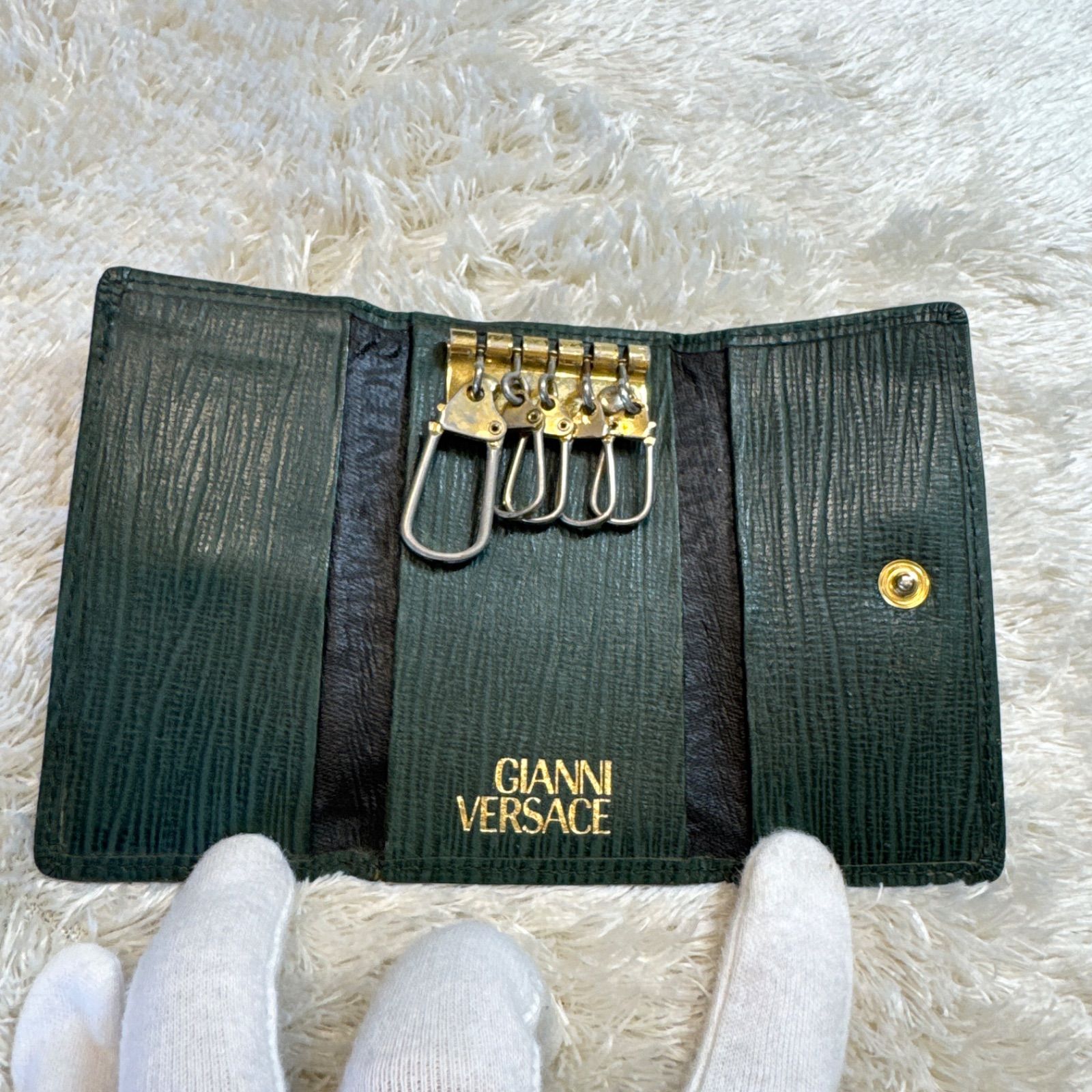 GIANNI VERSACE ベルサーチ キーケース レザー グリーン - メルカリ