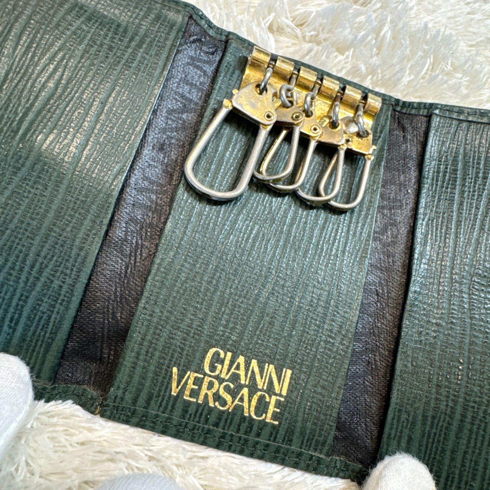 GIANNI VERSACE ベルサーチ キーケース レザー グリーン - メルカリ