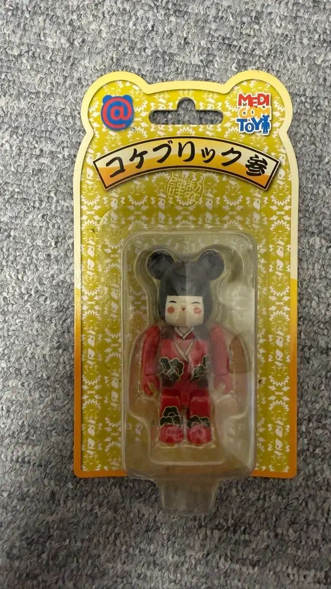 BE@RBRICK(ベアブリック) 100% コケブリック 3탄