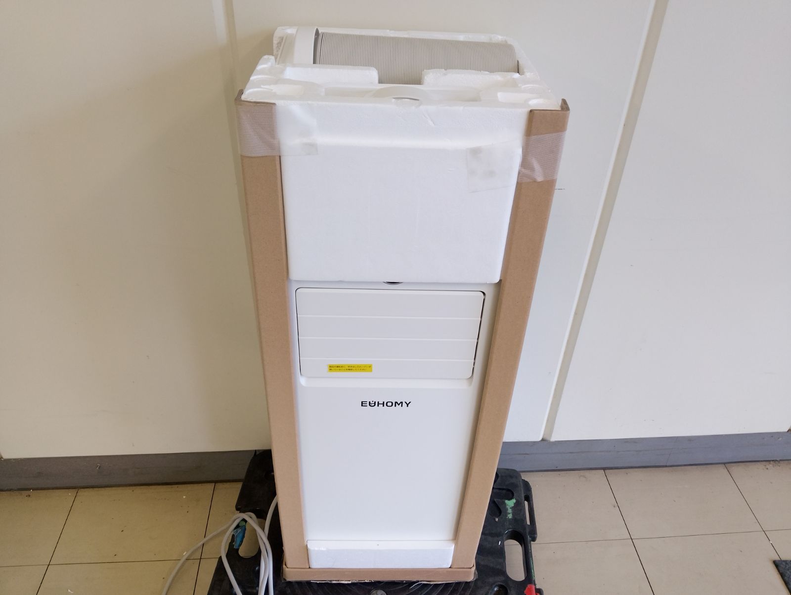 【中古・訳あり・2025年製】EUHOMY スポットエアコン（移動式エアコン）6-8畳　24Hタイマー 2段階風量調整 パワフル 工事不要　冷房・除湿・送風3in1の移動式クーラー　キャスター付き 暑さ対策　熱中症対策　冷風・除湿・送風　管理TN8107AZR｜詳細画像
