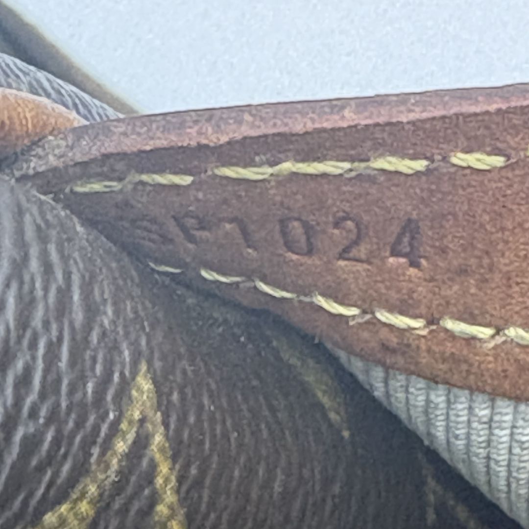 LOUIS VUITTON ルイヴィトン モノグラム リポーターPM ショルダー