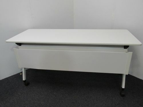 【中古品】イトーキ 1500サイドスタックテーブル