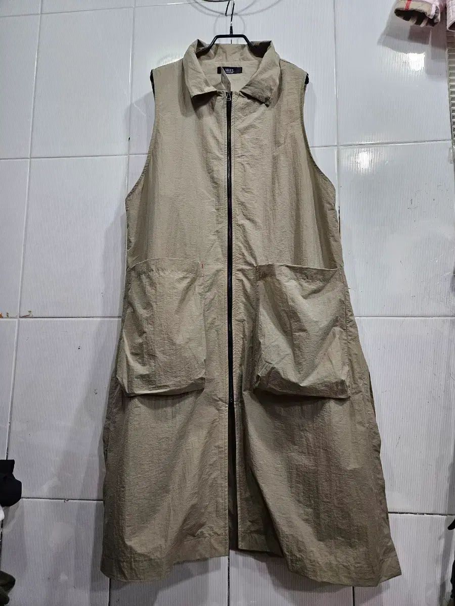ロング丈ベスト(66 77)新品 6,401円