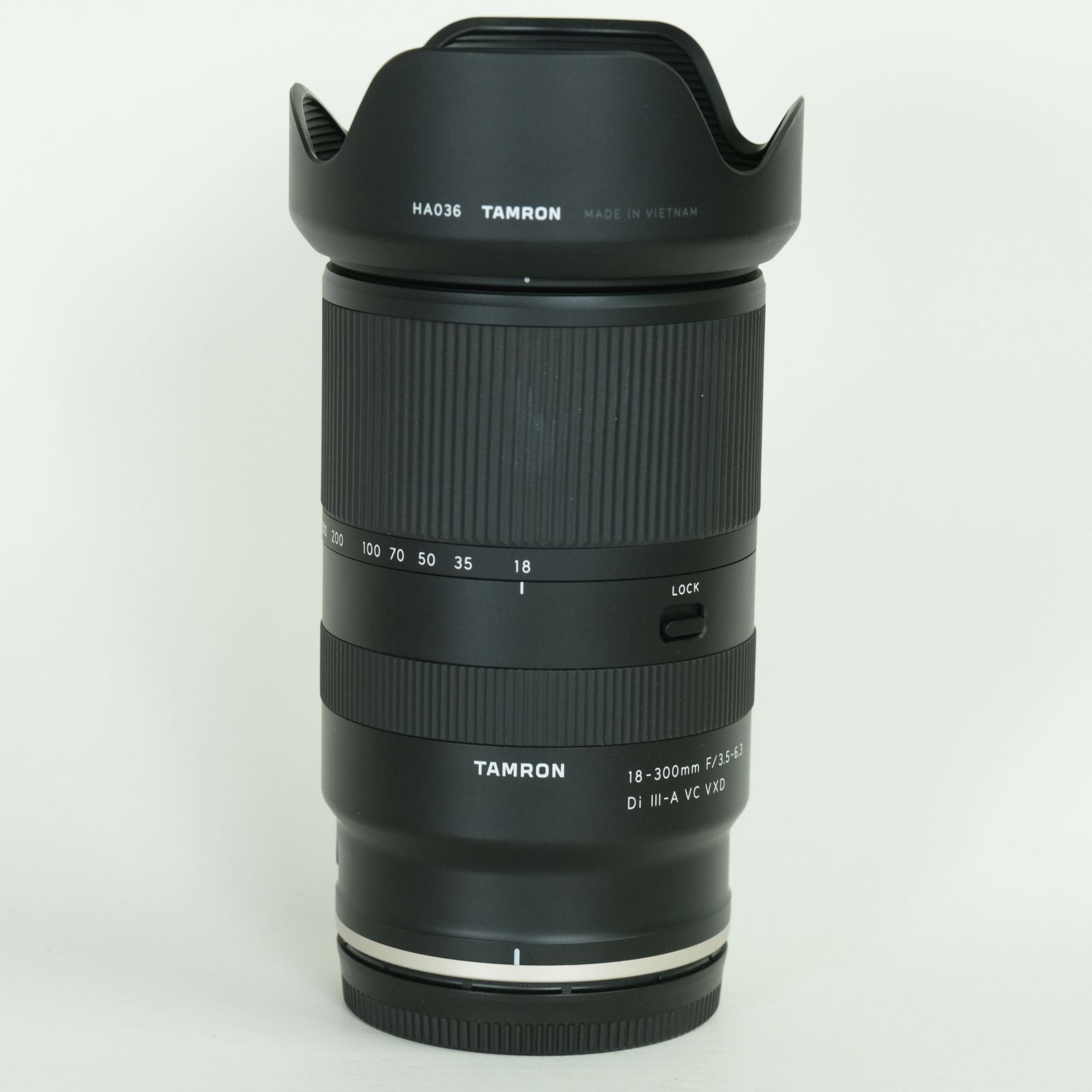 美品] TAMRON 18-300mm F/3.5-6.3 Di III-A VC VXD (Model B061 