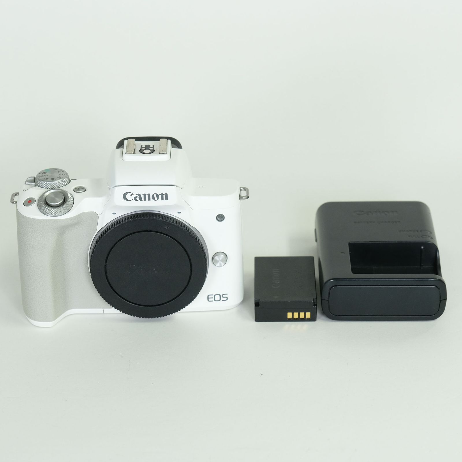 [良品] Canon EOS Kiss M2 [ボディ ホワイト] | Canon EF-Mマウント 42,300円