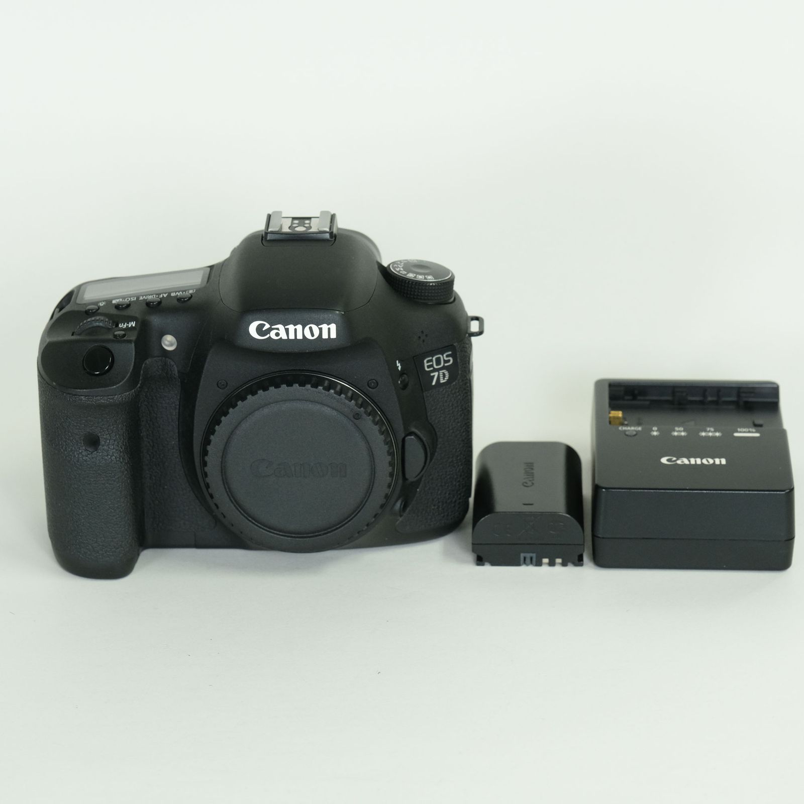 [良品] Canon EOS7D ボディ | キヤノンEF-Sマウント 14,040円