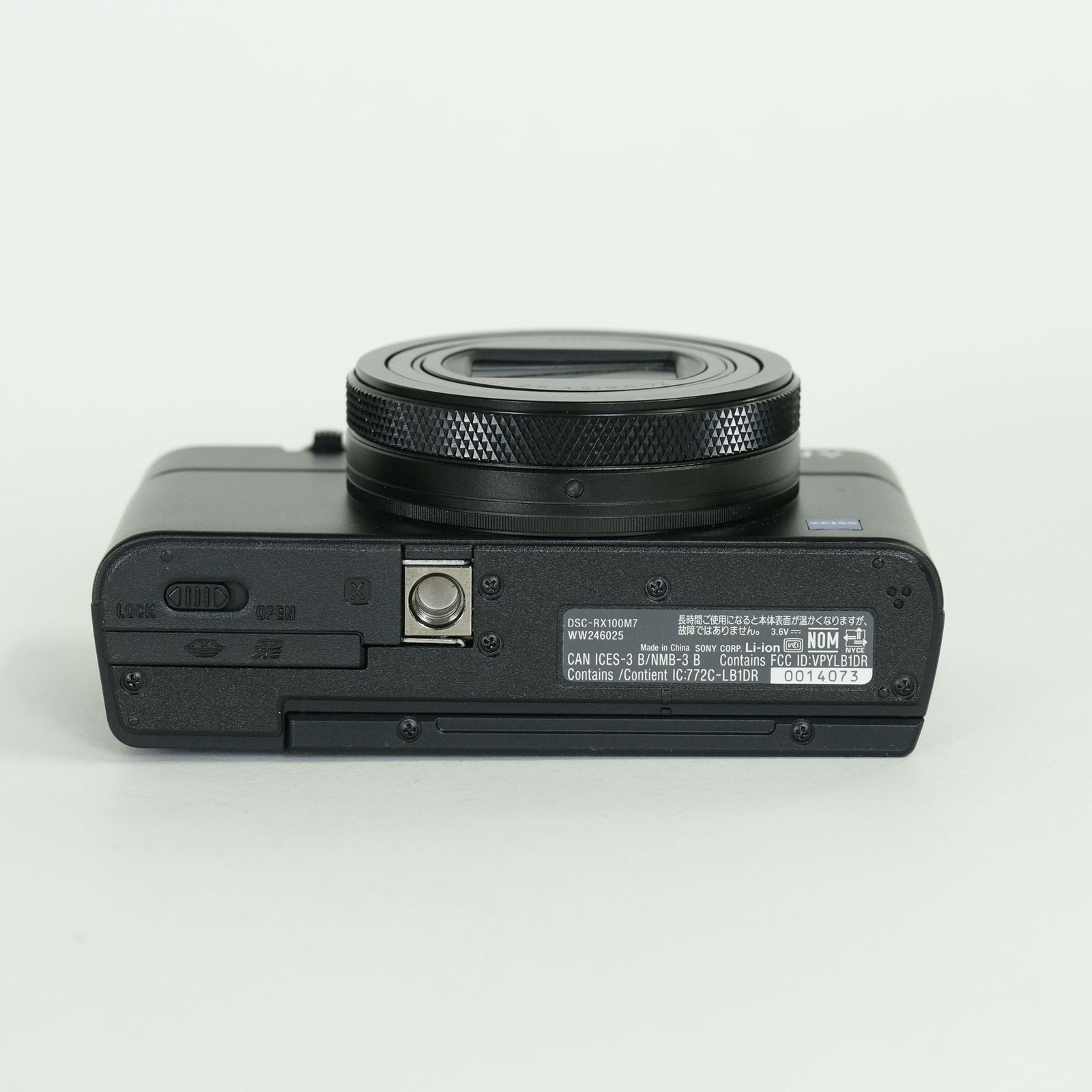 美品 | バッテリーグリップ・バッテリー2個付] SONY Cyber-shot DSC