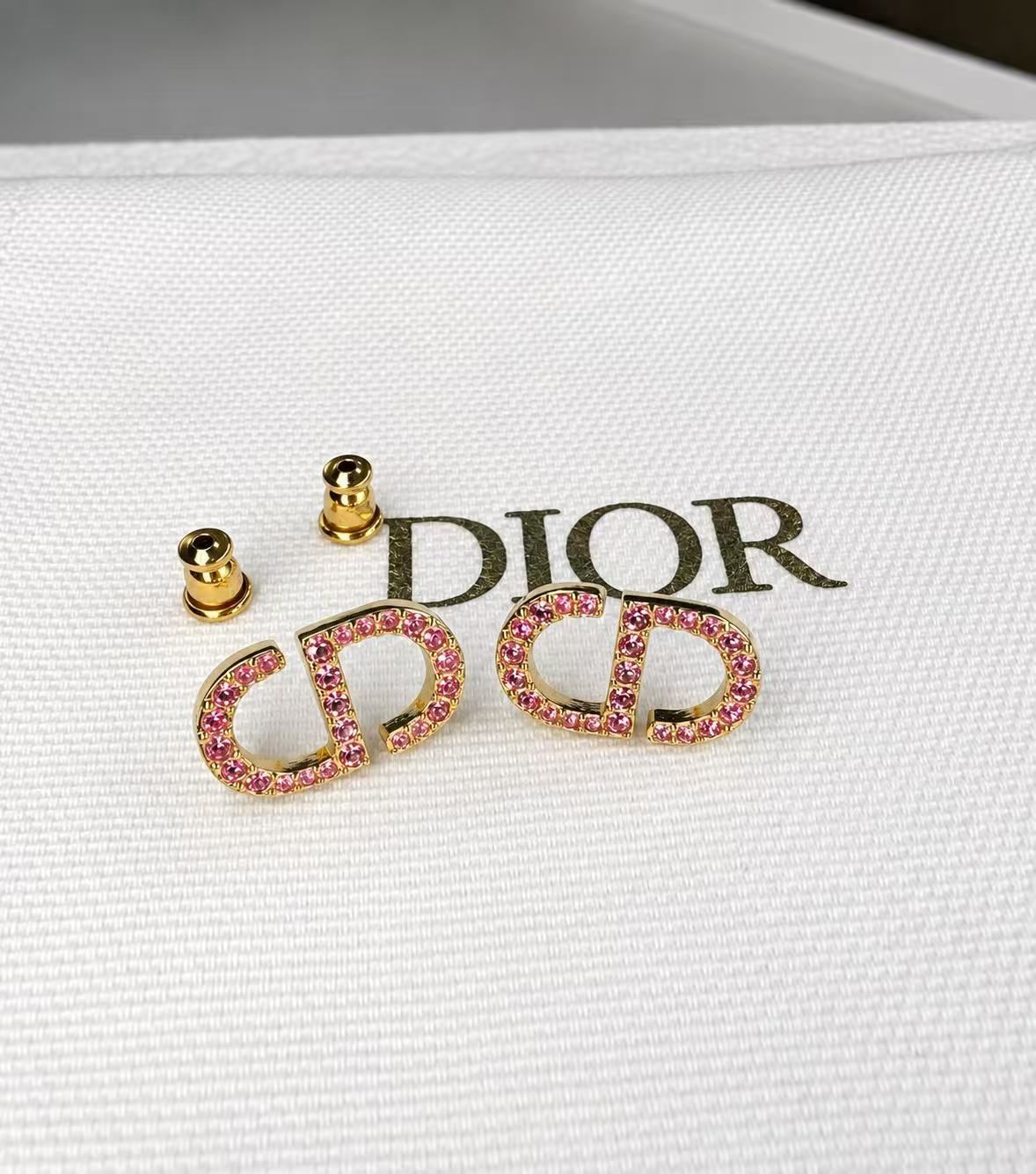Dior CDロゴ ピンクラインストーン ピアス ゴールド 限定カラー 箱付き