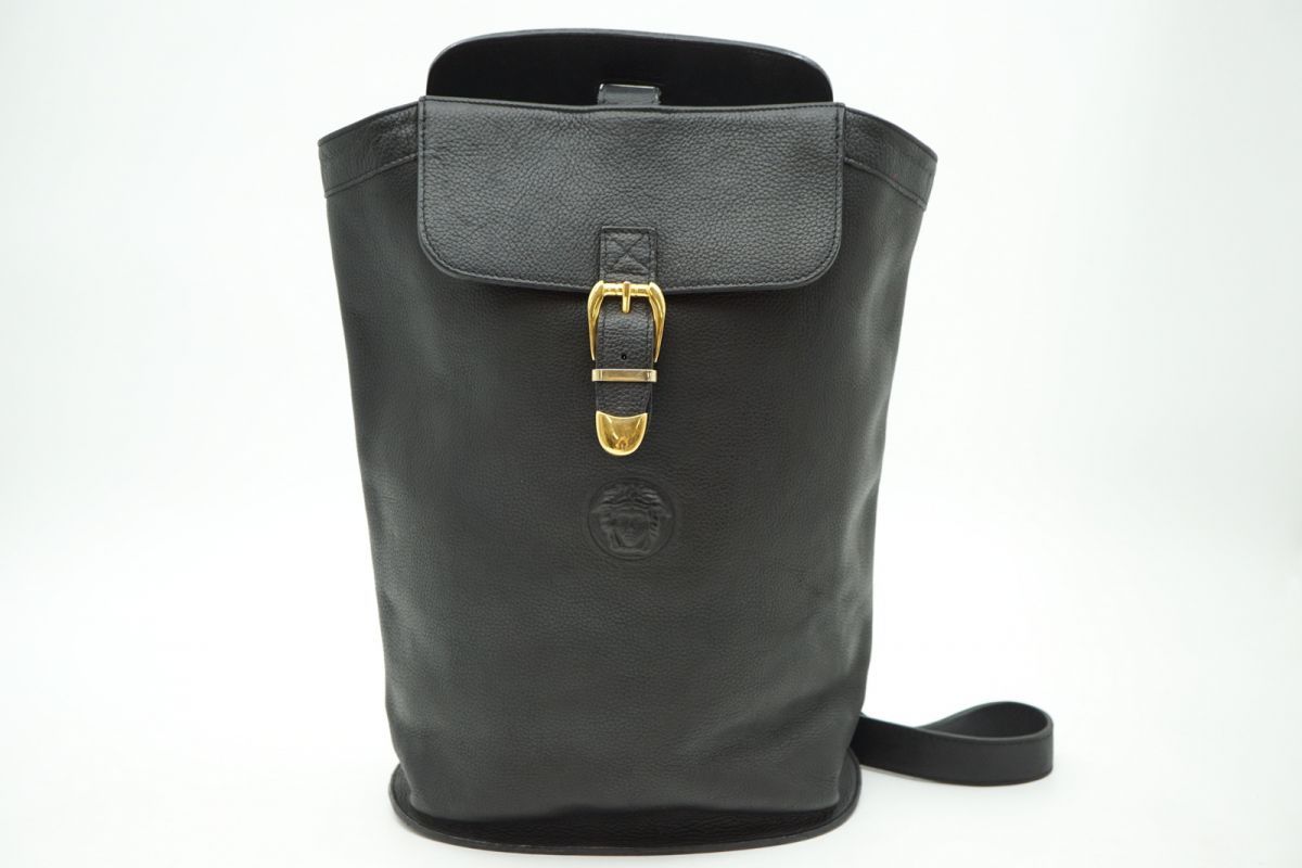 ジャンニ ヴェルサーチェ ワン ショルダーバッグ メデューサ ゴールド金具 Unisex レザー 黒 ブラック GIANNI VERSACE 6537h