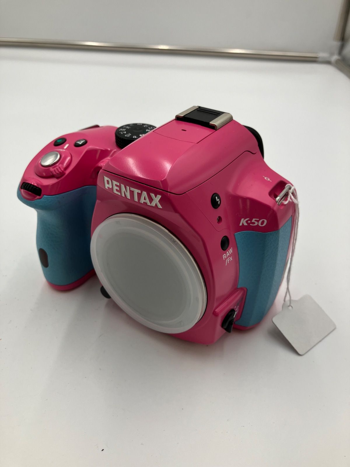 [ゆう][未使用品]PENTAX K-50 ボディ　ピンク Amazon.co.jp: RICOH デジタル一眼レフ PENTAX K-50 ボディ ピンク K