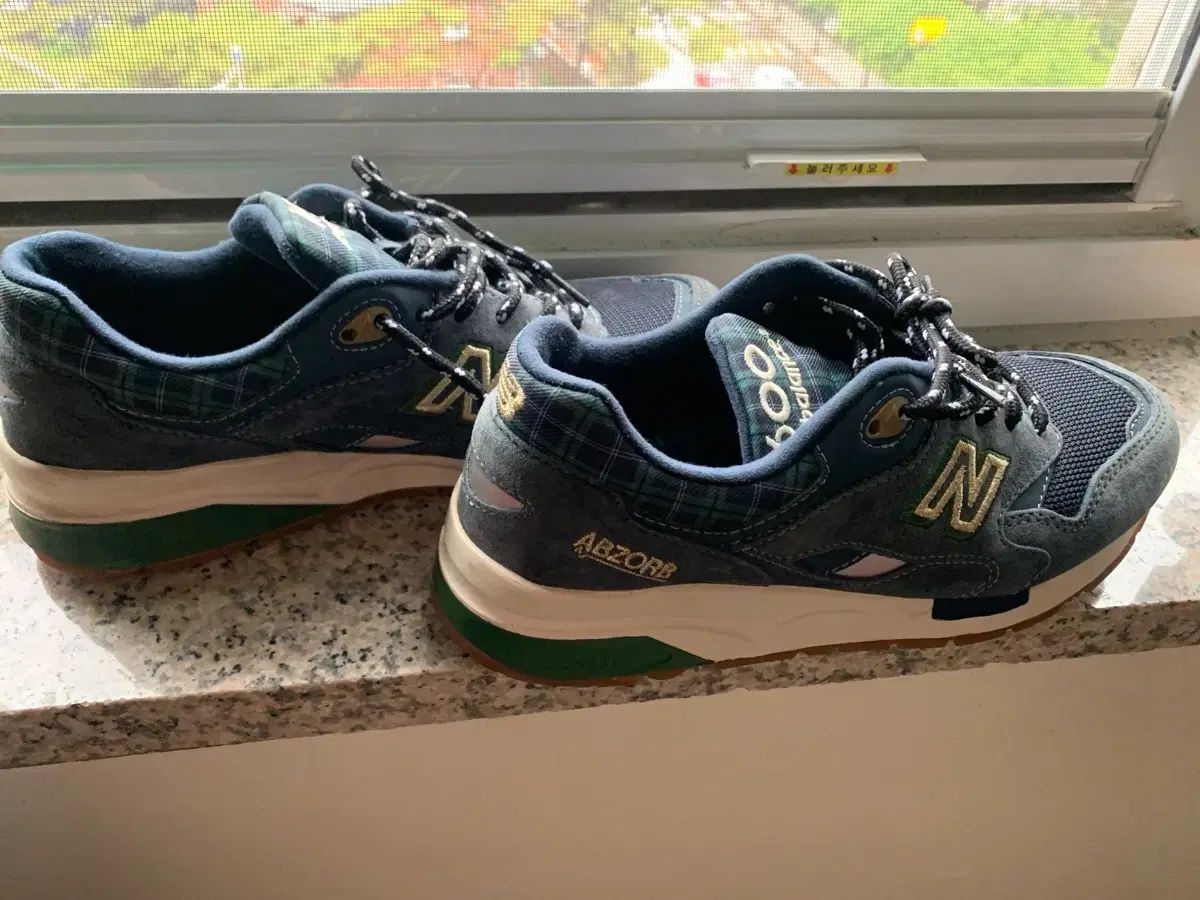 New Balance 1600 スニーカー ネイビー CHECK