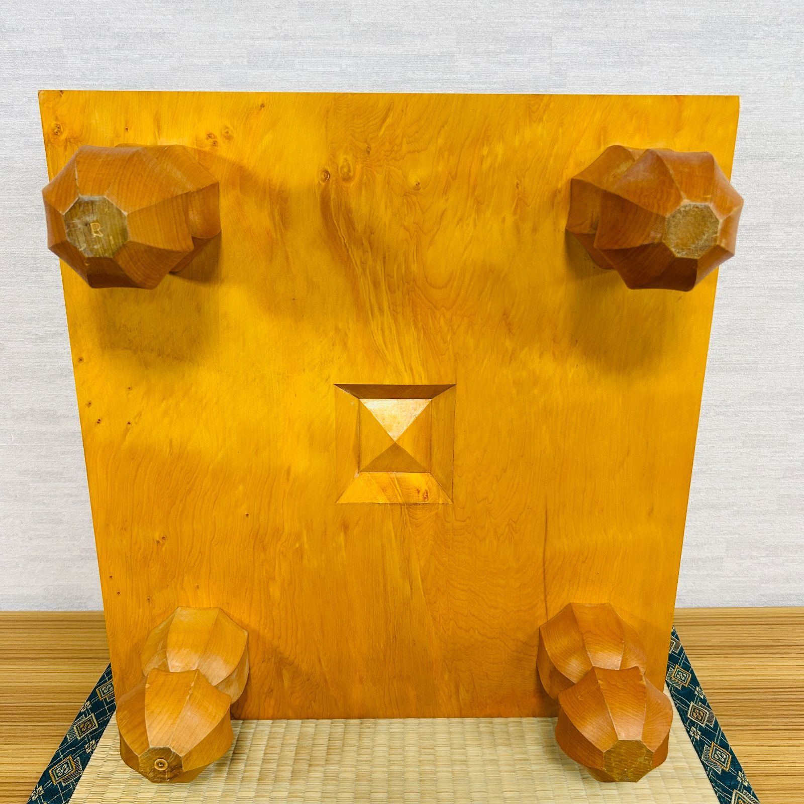 本榧】Ryusyo 隆祥産業 脚付碁盤 3.5寸 囲碁 ヘソ有り 19路盤 12kg【桐