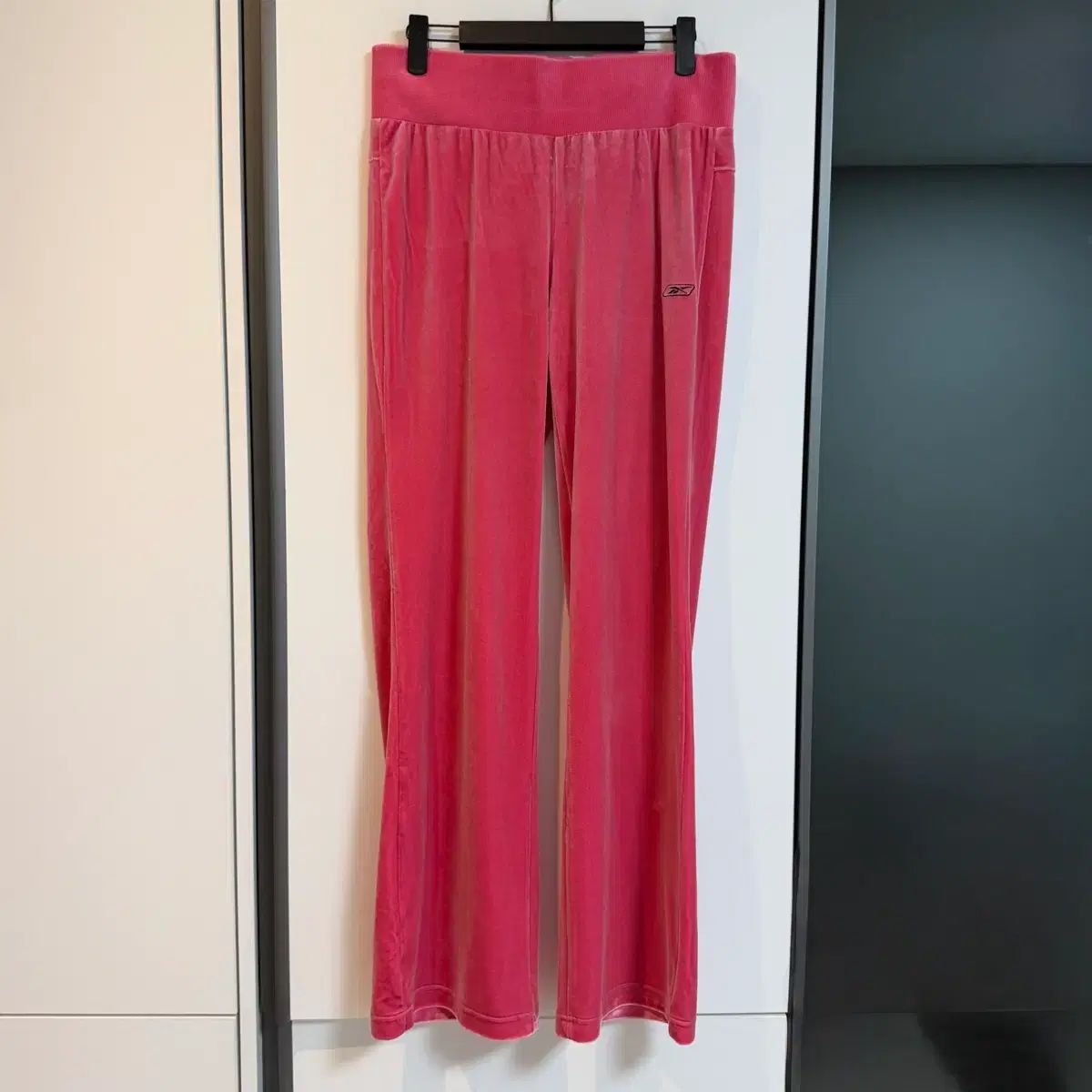 リーボック 正規品 ピンク ツアーベルベット パンツ