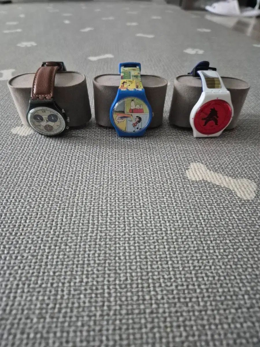 スウォッチ コラボ リストウォッチ