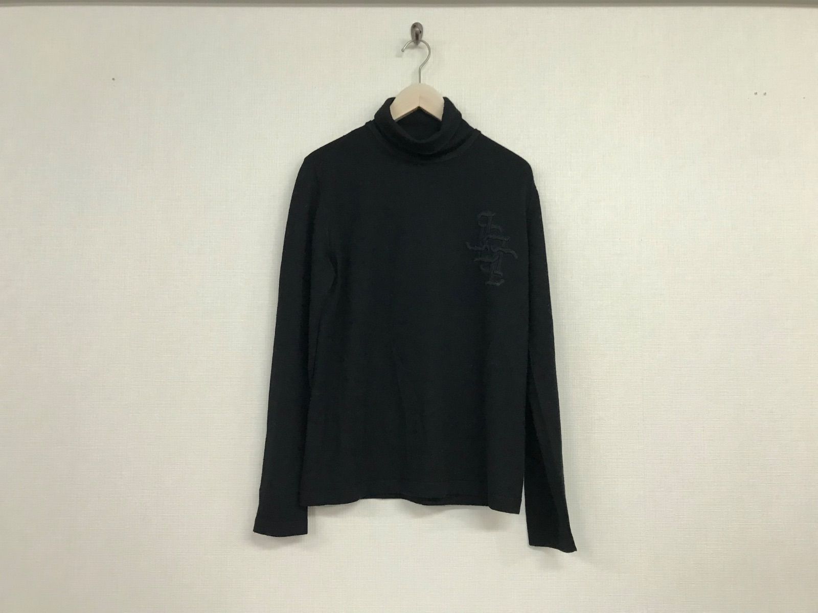 本物ジャストカヴァリJustCavalliウールタートルネックロゴ刺繍ニット長袖TシャツロンTメンズサーフアメカジストリートミリタリービジネススーツモードドレスゴルフ黒ブラックMルーマニア製