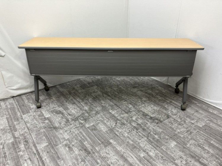 【中古品】 1800サイドスタックテーブル ブラウン
