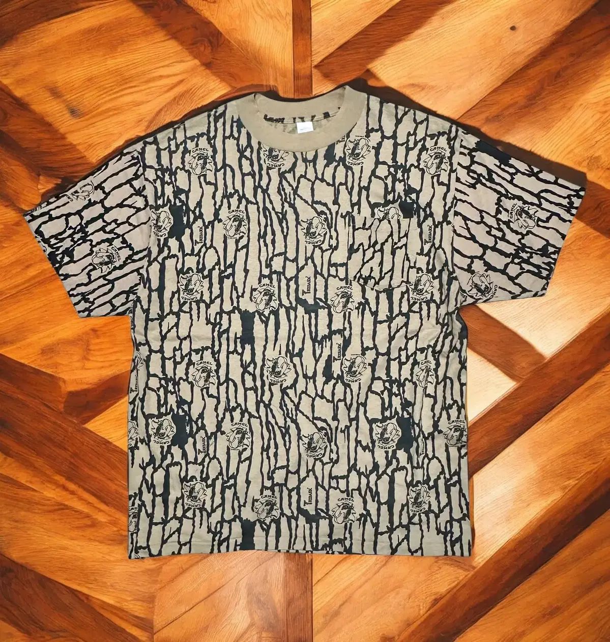 80s キャメル ヴィンテージ キャメル トレバック パータン ポケットTシャツ