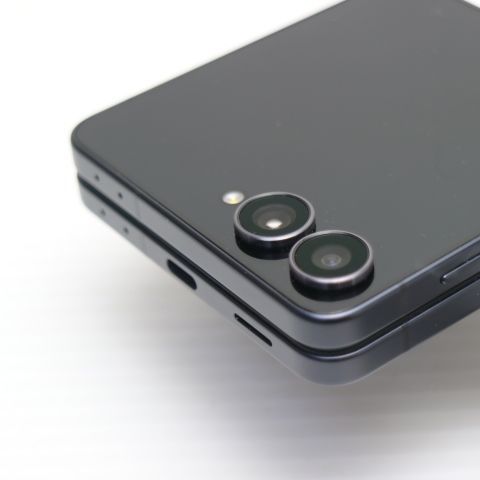 超美品 SIMフリー Galaxy Z Flip7 256GB ジェットブラック スマホ