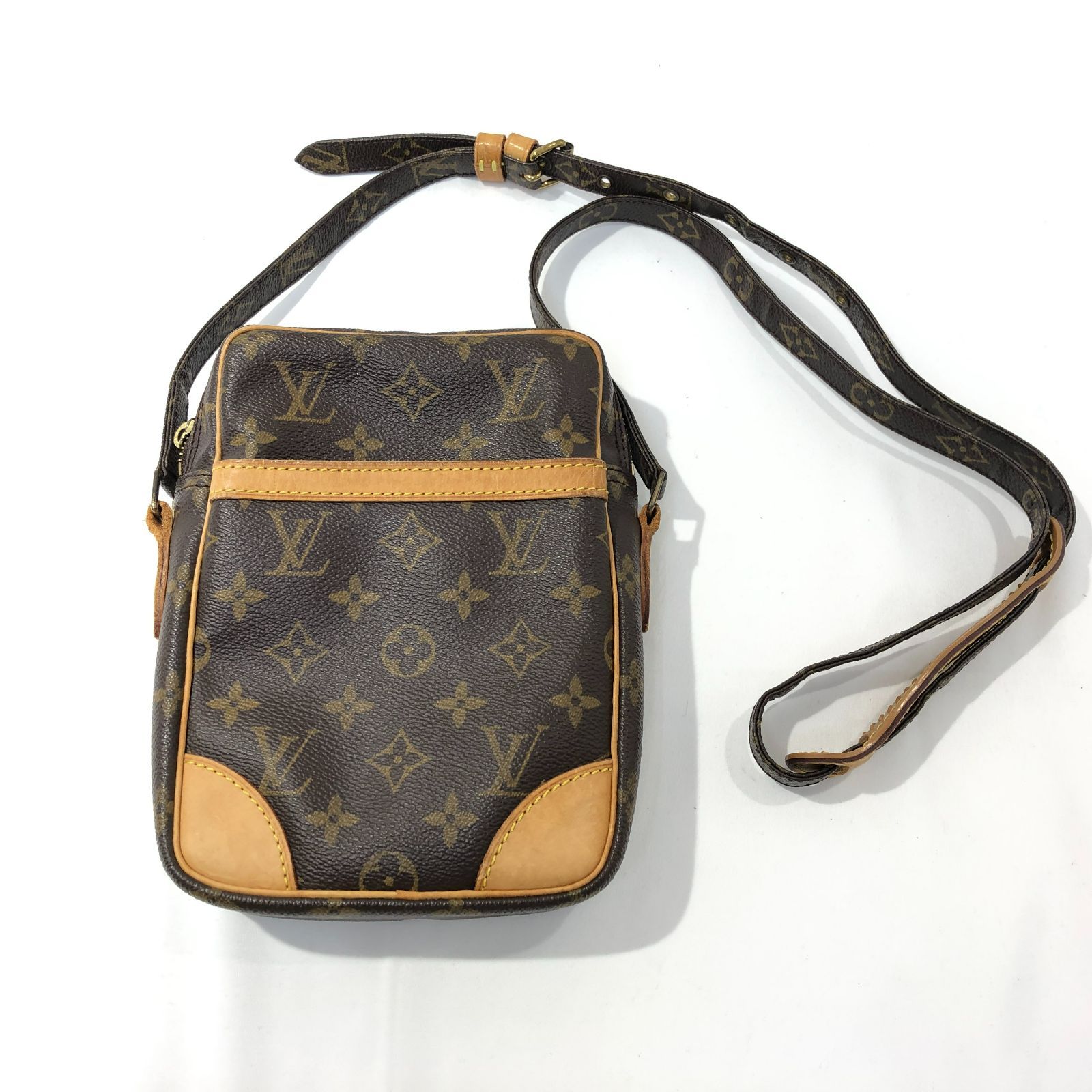 [七重浜85-4-080513nh] [併売]LOUIS VUITTON ルイヴィトン ダヌーヴ M45266 ショルダーバッグ[中古] [レディース]