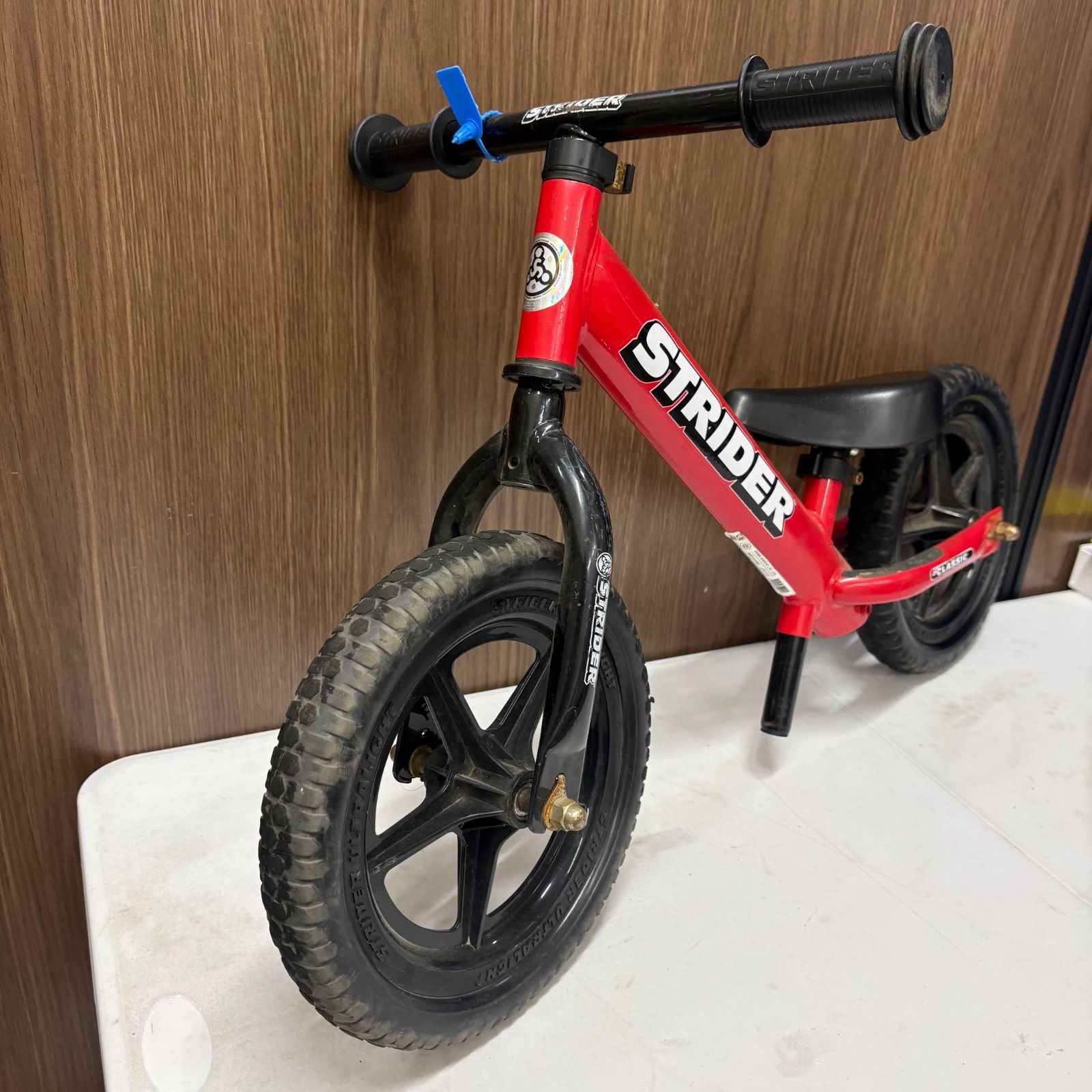 STRIDER ストライダー12クラシック バランスバイク 赤 レッド - メルカリ
