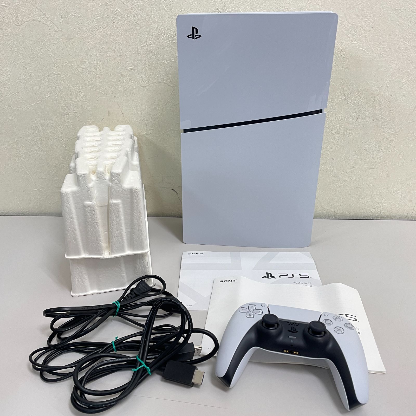 三沢店35-1-0520】PlayStation5 デジタル エディション CFI-2000 B01 