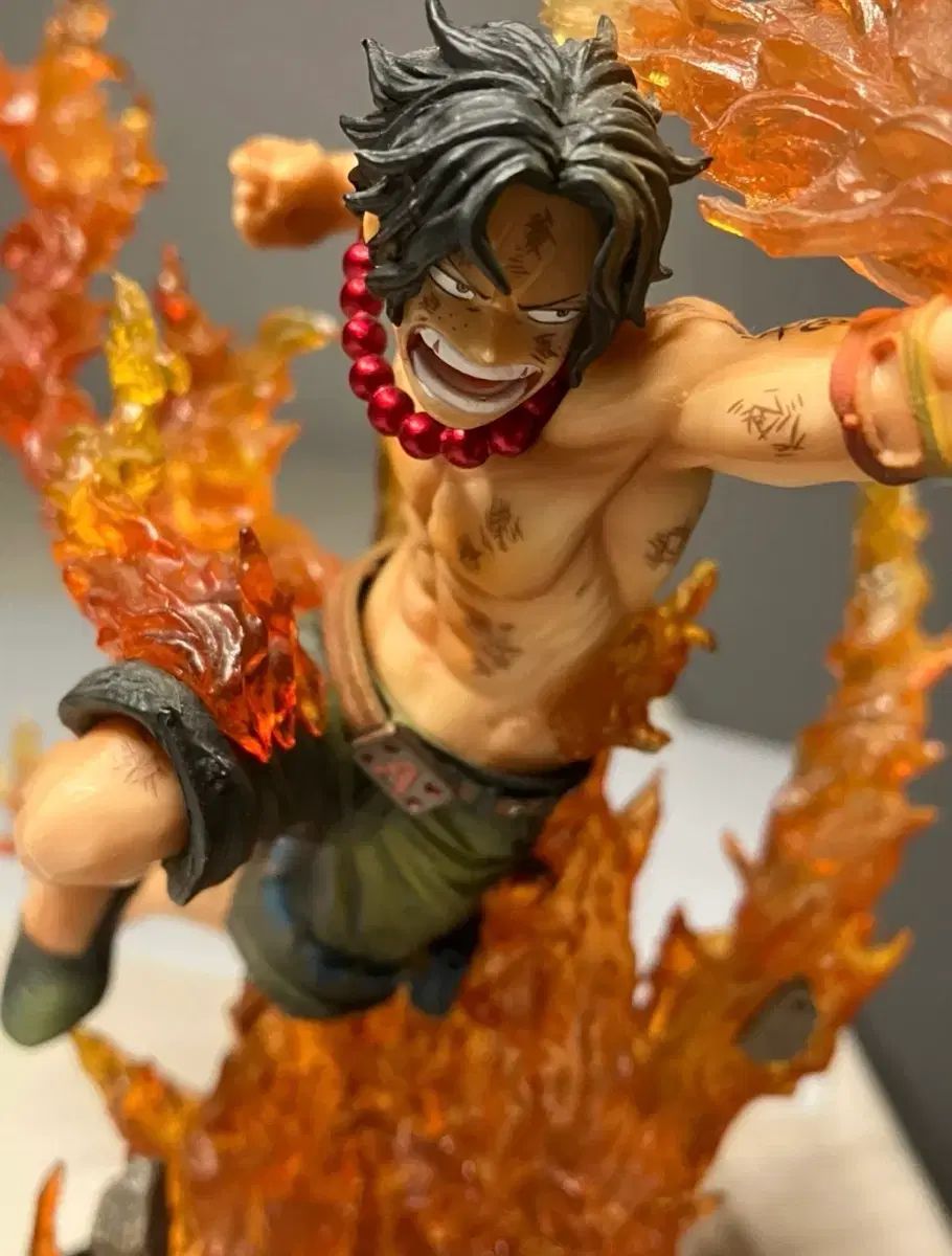 ONE PIECE エース フィギュア