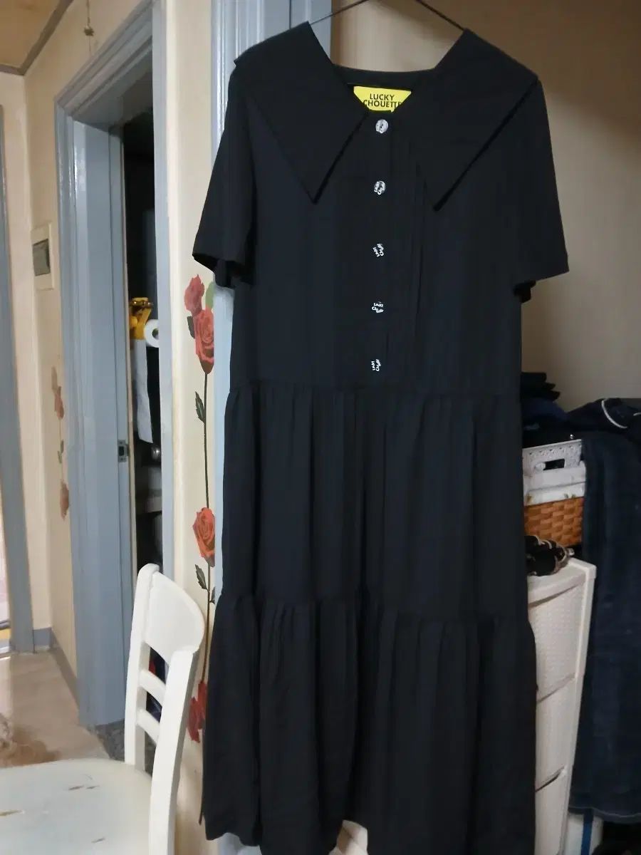 LUCKY CHOUETTE ラッキーシュエトゥ ブラック KARA（カラ） 半袖 ロング ONE PIECE